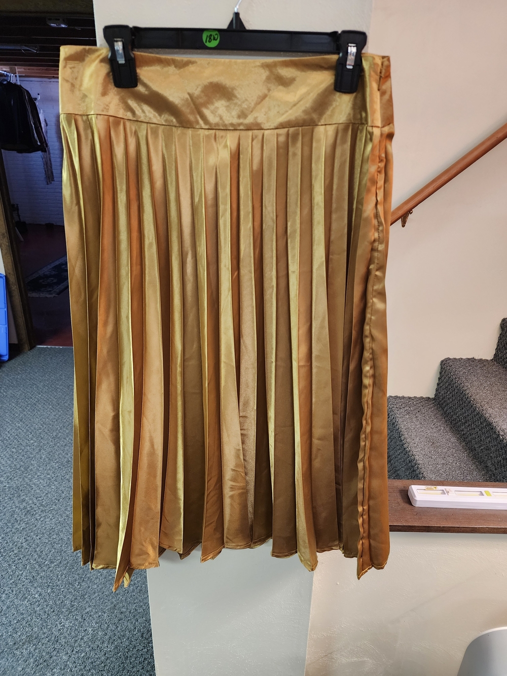 Dolcetti Sz 8 Gold Pleated Women’s Skirt
